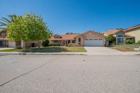 4632 Grandview Dr, Palmdale, CA 93551
