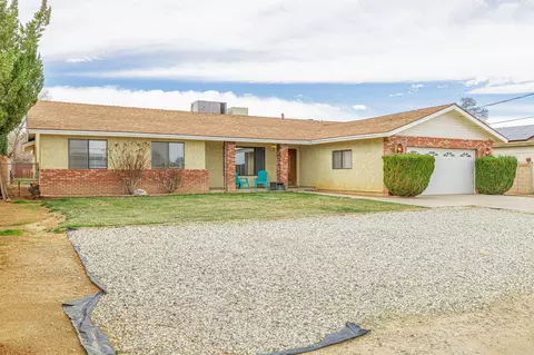 43261 41st St W, Lancaster, CA 93536 photo 2