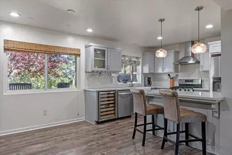 Kitchen - 21309 Hacienda Dr, Tehachapi, CA 93561 photo 2 of 4