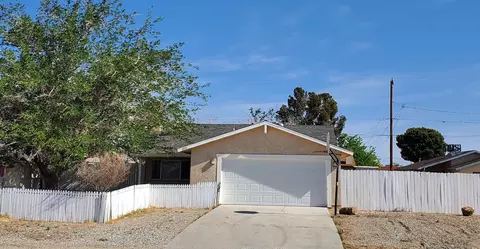 8133 Viburnum Ave, California City, CA 93505