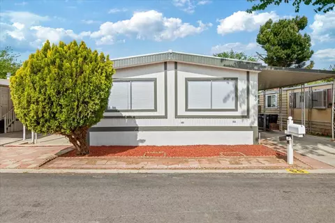 43850 20th St E # 60, Lancaster, CA 93535 photo 2