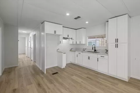 43850 20th St E # 60, Lancaster, CA 93535 photo 8