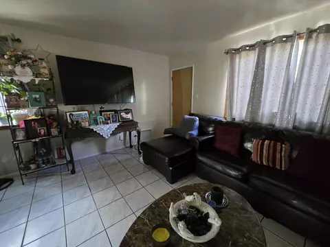 Living - 44365 Stanridge Ave, Lancaster, CA 93535 photo 1 of 2