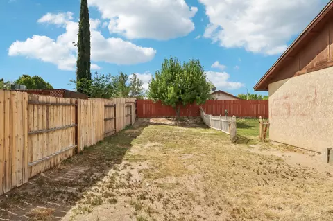 2308 Forry St, Lancaster, CA 93536 photo 22