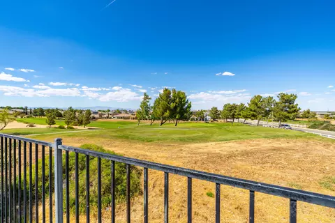 4149 Bethpage Dr, Palmdale, CA 93551 photo 42