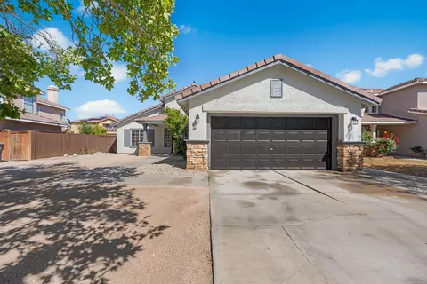 37072 Boxleaf Rd, Palmdale, CA 93550