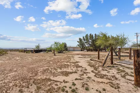 16818 Koch St, Mojave, CA 93501 photo 30