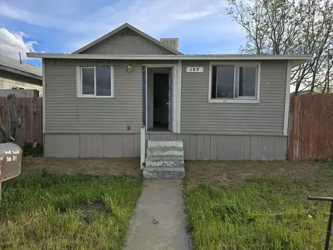 127 North St, Taft, CA 93268 photo 1