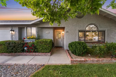 2133 Phlox Ave, Rosamond, CA 93560