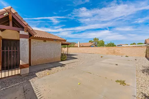 37756 E 45th St, Palmdale, CA 93552 photo 4
