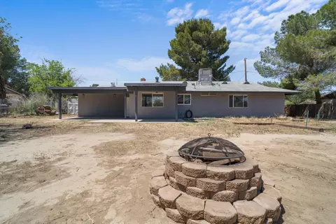 Exterior - 40586 166th St E, Lancaster, CA 93535 photo 7 of 7