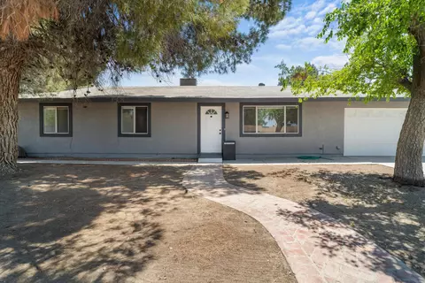 Exterior - 40586 166th St E, Lancaster, CA 93535 photo 3 of 7