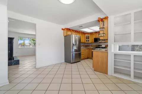 Kitchen - 40586 166th St E, Lancaster, CA 93535 photo 1 of 2