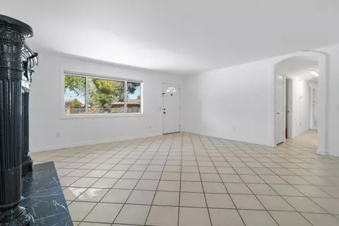 Living - 40586 166th St E, Lancaster, CA 93535 photo 3 of 3