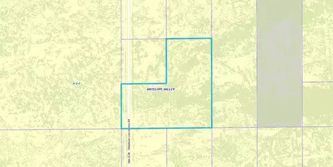 10 Th St W, Lancaster, CA 93535 photo 2