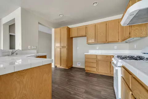 Kitchen - 43718 32nd St E, Lancaster, CA 93535 photo 2 of 2