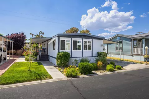 4444 Avenue R E #123, Palmdale, CA 93552