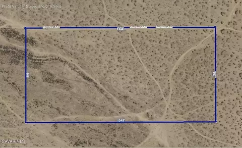 187 Th St E, Lancaster, CA 93535 photo 2