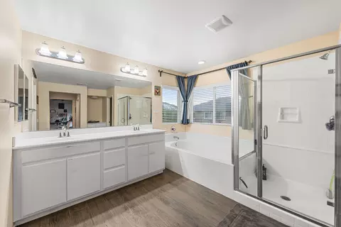 Bath - 43834 46th St W, Lancaster, CA 93536 photo 1 of 2