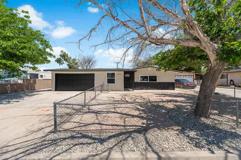 44510 21st St W, Lancaster, CA 93536