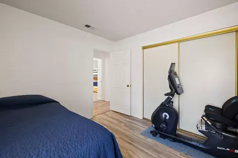 Bedroom - 7624 Freestone Ln, Littlerock, CA 93543 photo 2 of 7