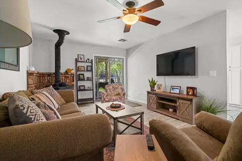 30140 Brassie Ct, Tehachapi, CA 93561 photo 8