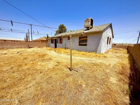 Exterior - 1918 Barstow Rd, Mojave, CA 93501 photo 1 of 1