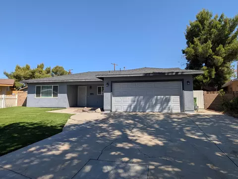 607 Pondera St E, Lancaster, CA 93535