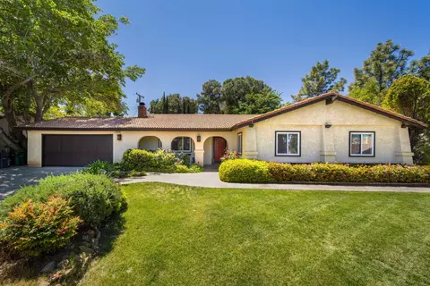42077 Ivesgrove Dr, Quartz Hill, CA 93536