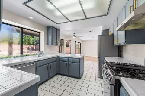 Kitchen - 44202 Soft Ave, Lancaster, CA 93536 photo 3 of 6