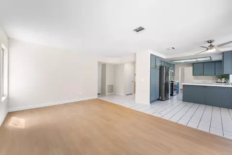 Living - 44202 Soft Ave, Lancaster, CA 93536 photo 10 of 11