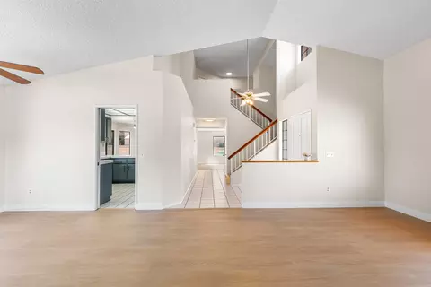 Living - 44202 Soft Ave, Lancaster, CA 93536 photo 4 of 11