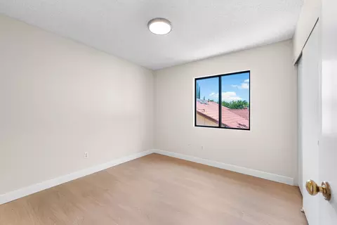 Bedroom - 44202 Soft Ave, Lancaster, CA 93536 photo 8 of 9