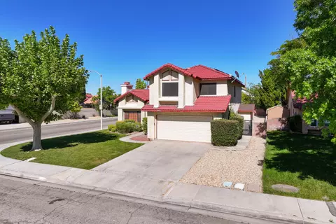 Exterior - 44202 Soft Ave, Lancaster, CA 93536 photo 11 of 11