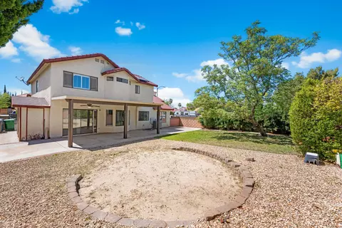 Exterior - 44202 Soft Ave, Lancaster, CA 93536 photo 9 of 11
