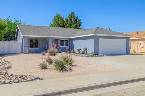 1432 Bradford Ave, Rosamond, CA 93560