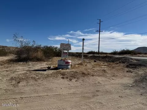 21500 Ave Q E, Palmdale, CA 93591 photo 5