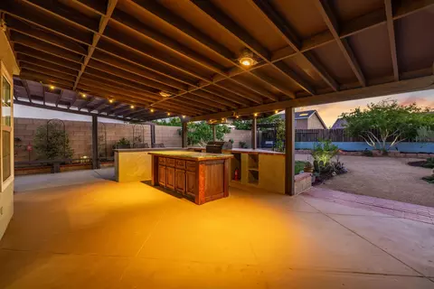 Exterior - 36921 45th St E, Palmdale, CA 93552 photo 8 of 12