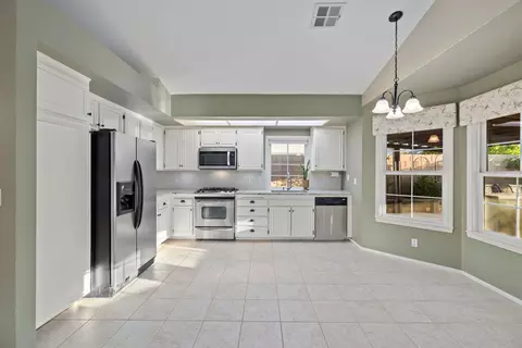 Kitchen - 36921 45th St E, Palmdale, CA 93552 photo 2 of 2