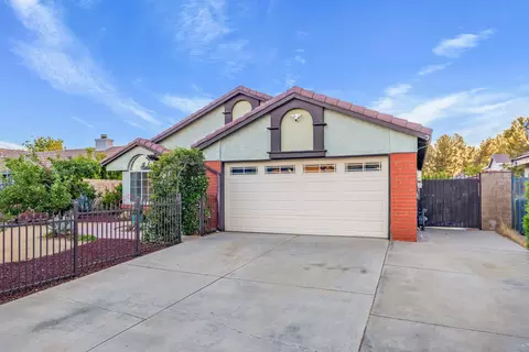 Exterior - 36921 45th St E, Palmdale, CA 93552 photo 4 of 12