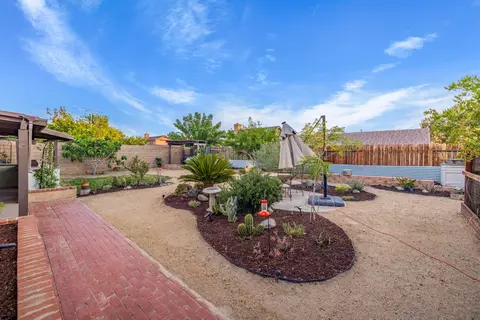 Exterior - 36921 45th St E, Palmdale, CA 93552 photo 10 of 12