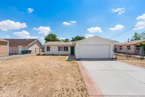 43348 6th St E, Lancaster, CA 93535 photo 2
