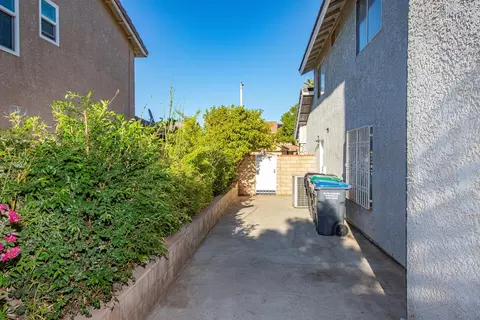 45345 Pickford Ave, Lancaster, CA 93534 photo 42