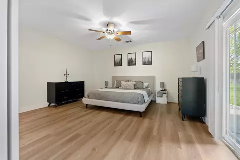 Bedroom - 28341 Braeburn Dr, Tehachapi, CA 93561 photo 2 of 5