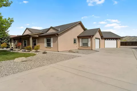 Exterior - 28341 Braeburn Dr, Tehachapi, CA 93561 photo 6 of 9