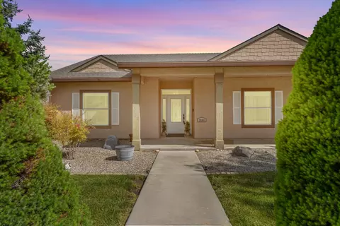 Exterior - 28341 Braeburn Dr, Tehachapi, CA 93561 photo 2 of 9
