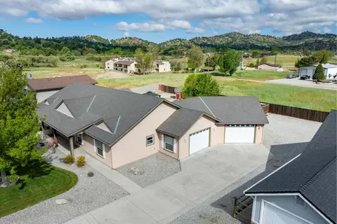 View/Area - 28341 Braeburn Dr, Tehachapi, CA 93561 photo 1 of 8
