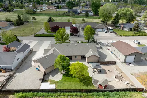 View/Area - 28341 Braeburn Dr, Tehachapi, CA 93561 photo 2 of 8