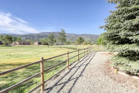 Exterior - 29571 Jamaica Dunes Dr, Tehachapi, CA 93561 photo 3 of 8