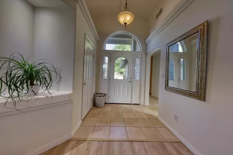 Entry Way - 29571 Jamaica Dunes Dr, Tehachapi, CA 93561 photo 1 of 1